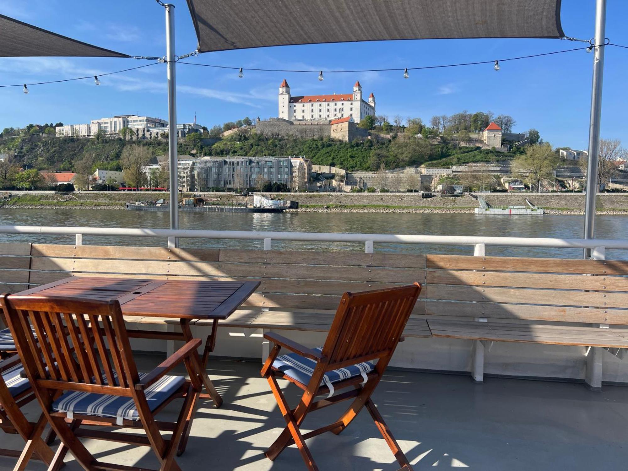 Orient Express Istanbul By Zazi Apartment Bratislava Exterior foto